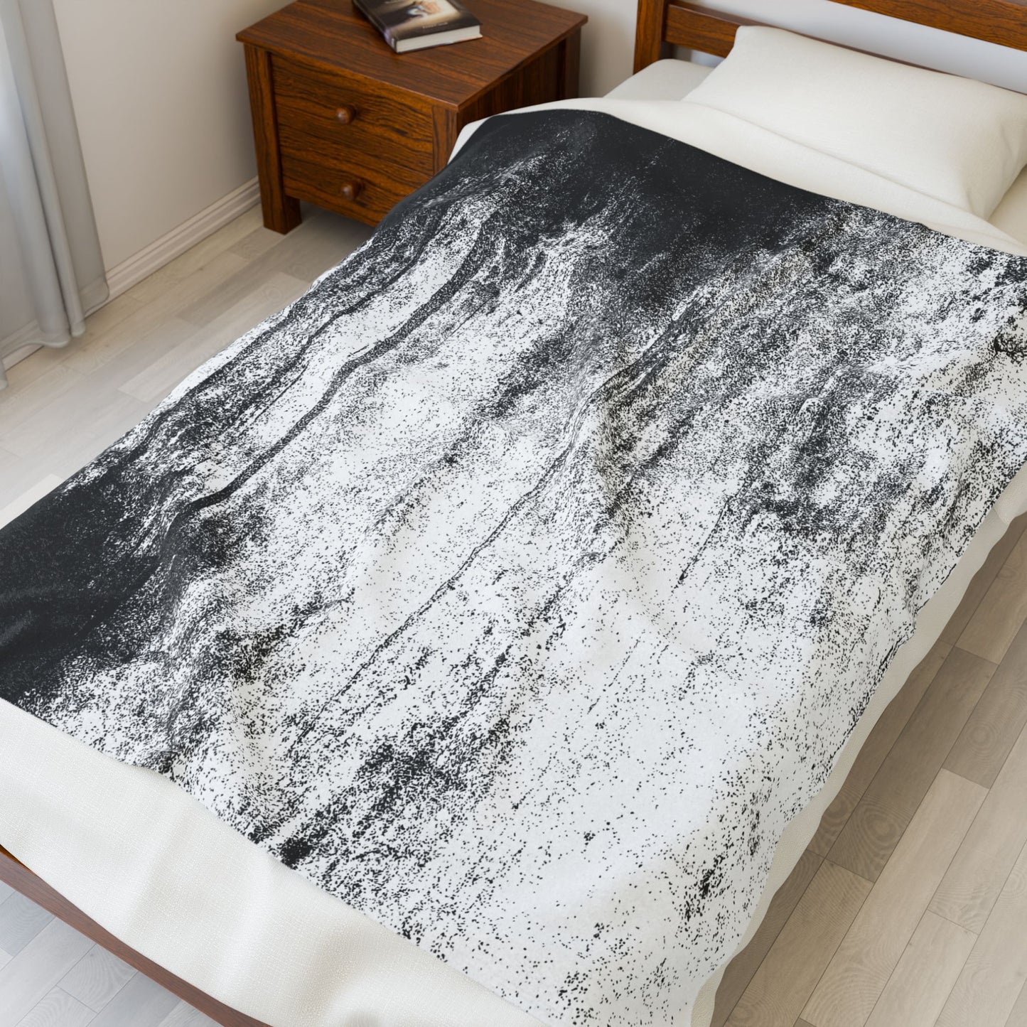 Urban Static – Graffiti Wall Texture Print Velveteen Plush Throw Blanket